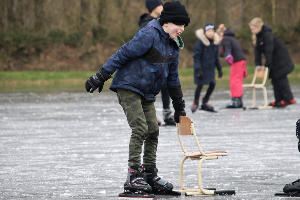 240111 SintNyk ijsbaan schaatsplezier c YvonneBijma 26  1000